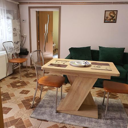 Appartement Carissa House à Braşov Extérieur photo